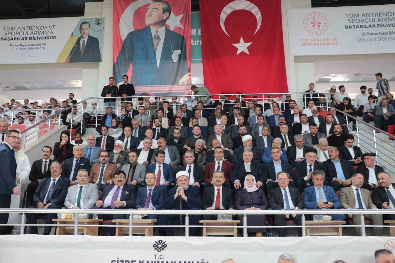 ŞIRNAK’IN CİZRE İLÇESİNDE, 2023-2026 YILLARI ARASINDA HAFIZLIK EĞİTİMİNİ BAŞARIYLA TAMAMLAYAN 335...
