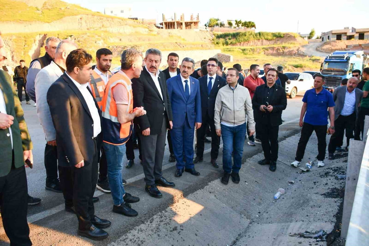 ŞIRNAK’IN CİZRE İLÇESİNDE SIK SIK YAŞANAN TRAFİK KAZALARIYLA GÜNDEME GELEN BOZALAN TOKİ KONUTLARI...