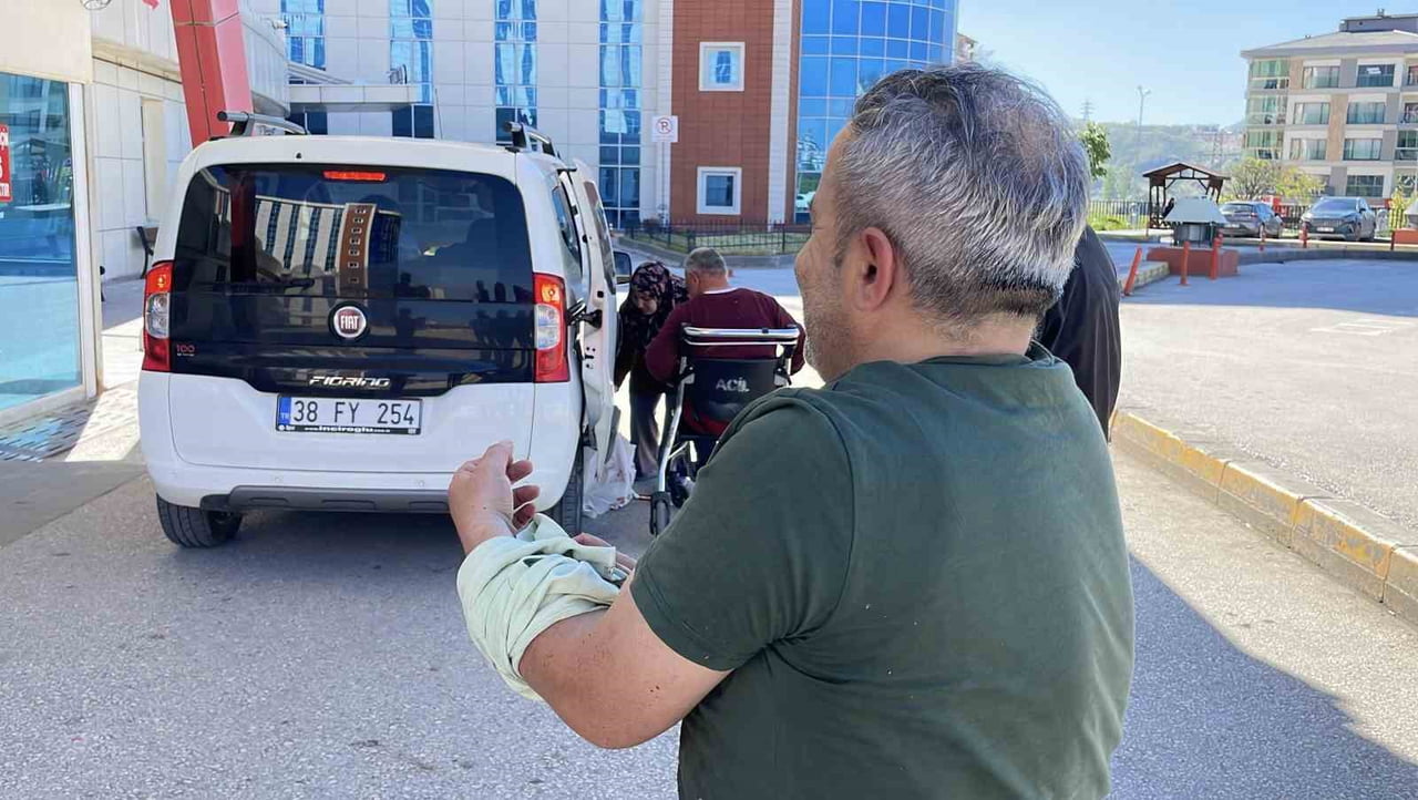 SİVAS'TA KURBAN BAYRAMI'NIN İLK SAATLERİNDE KURBAN KESİMİ SIRASINDA KENDİLERİNİ YARALAYAN 25...
