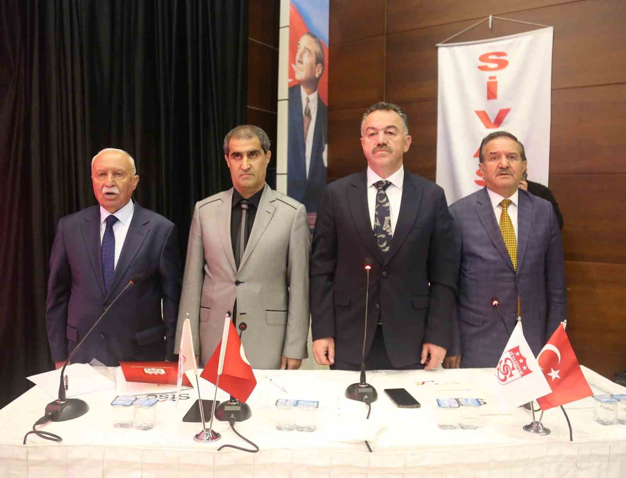 SİVASSPOR KULÜBÜ’NDE GERÇEKLEŞTİRİLEN OLAĞAN GENEL KURULDA BAŞKAN ADAYI ÇIKMAYINCA KULÜP RESMEN...