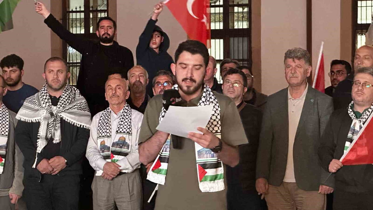 SİVİL TOPLUM KURULUŞLARI PLATFORMU TEMSİLCİSİ MUHAMMED ERKAN HAKİMOĞLU, GRUP ADINA YAPTIĞI...