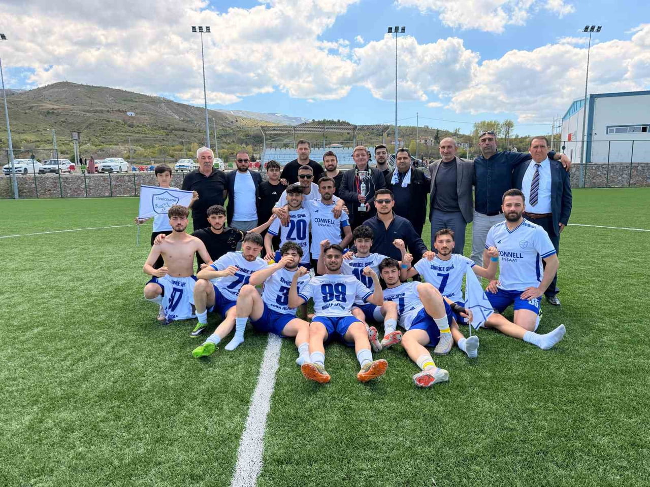 SİVRİCE SPOR KENDİ SAHASINDA ELAZIĞ ADALET SPOR’U 6-2 MAĞLUP EDEREK 2. AMATÖR LİG ŞAMPİYONLUK...