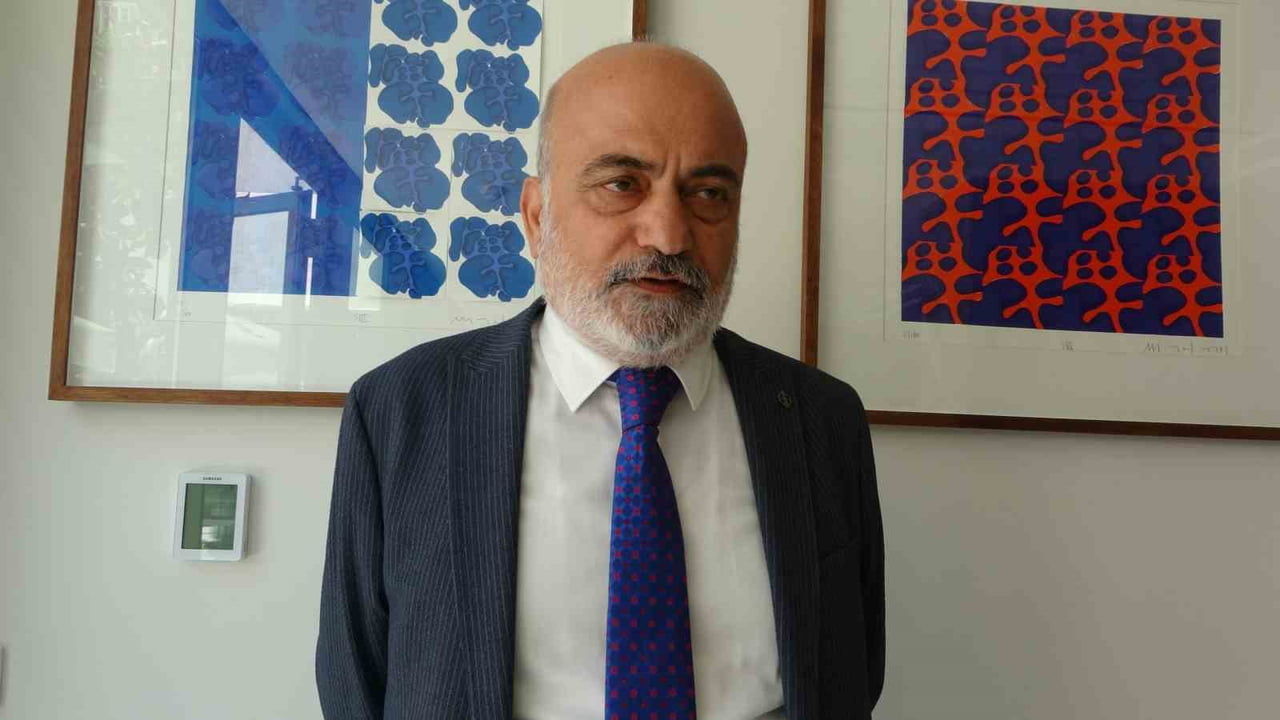 SUAT ESİN
