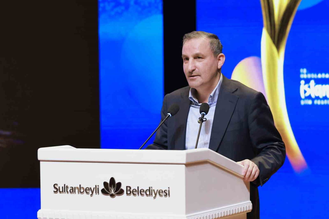 SULTANBEYLİ BELEDİYE BAŞKANI ALİ TOMBAŞ KONUŞMA YAPTI