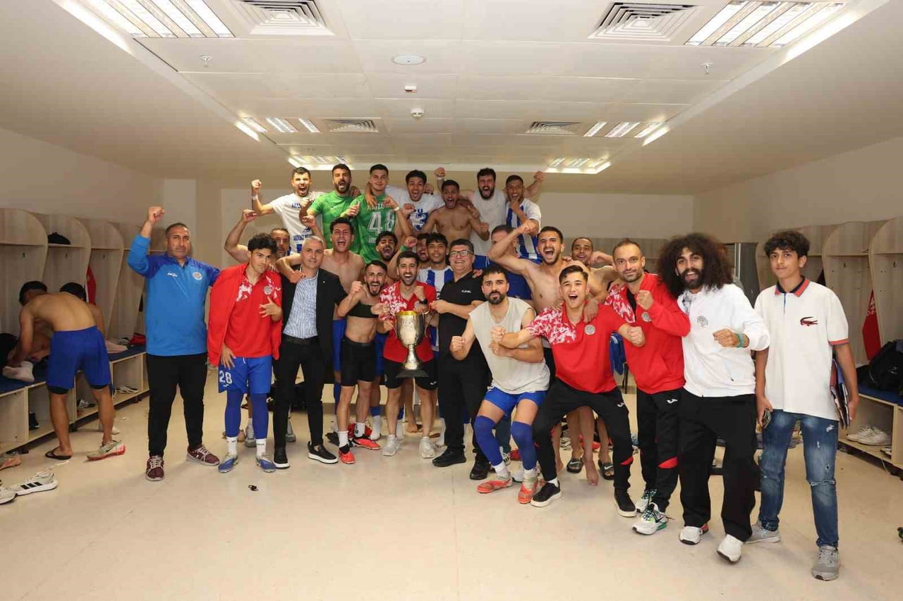 SÜPER AMATÖR PLAY-OFF LİGİ’Nİ İKİNCİ SIRADA TAMAMLAYAN AKDENİZ BELEDİYE SPOR, PLAY-OUT FİNAL...