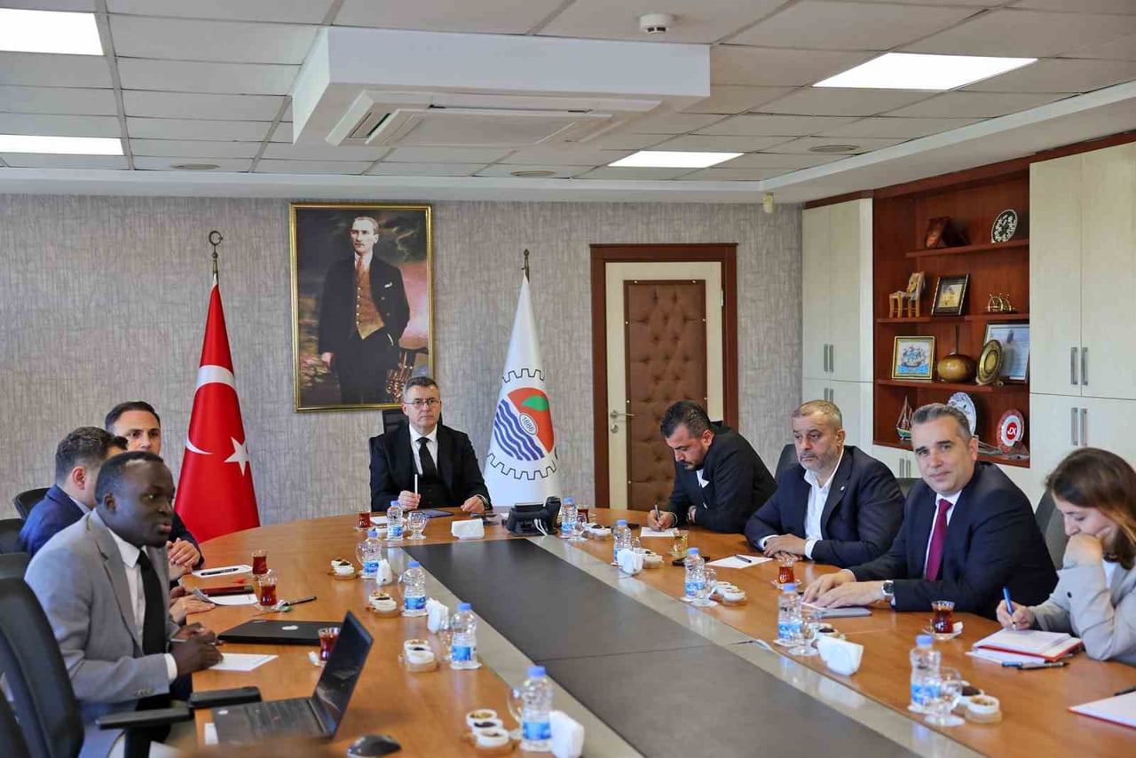 SURİYE’DE SAVAŞIN SONA ERMESİNİN ARDINDAN BAŞLAYAN YENİDEN YAPILANMA SÜRECİ KAPSAMINDA, MERSİN İLE...