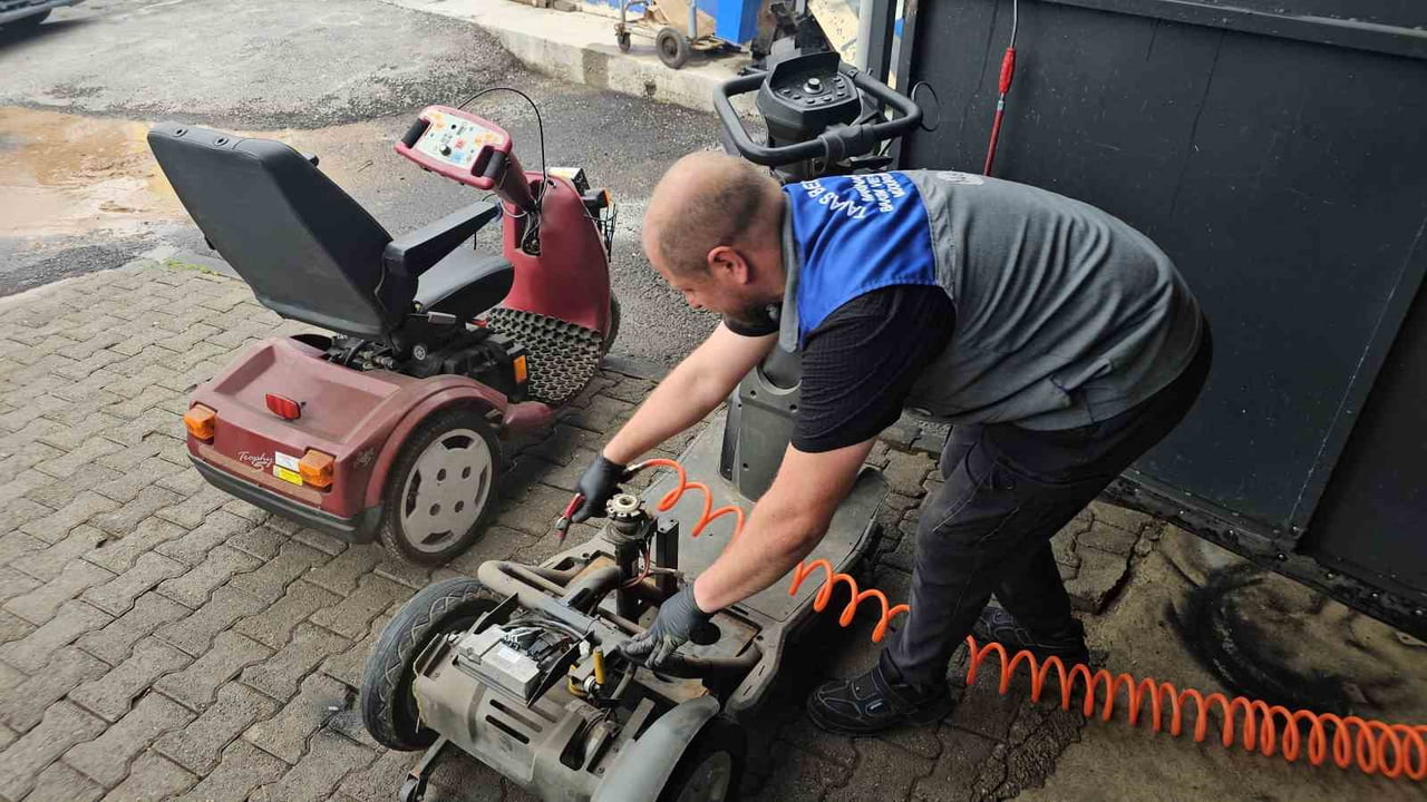 TALAS BELEDİYESİ TARAFINDAN FAALİYET GÖSTEREN VE SANAYİ SİTESİNİ ANDIRAN ‘ENGELLİ ARAÇ BAKIM VE...