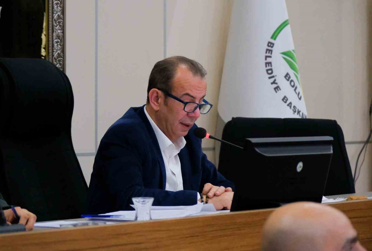 TANJU ÖZCAN