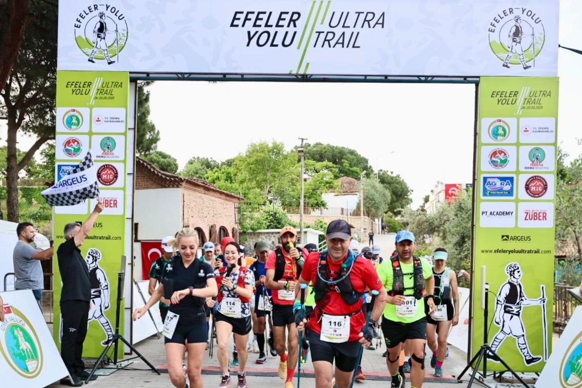 TARİHİ BİRGİ SOKAKLARINDAN DAĞ GEÇİTLERİNE UZANAN ORGANİZASYONDA 8 ÜLKEDEN TOPLAM 264 SPORCU...