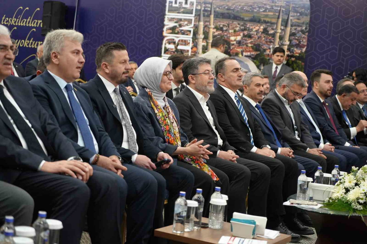 TARIM VE ORMAN BAKANI İBRAHİM YUMAKLI, BALIKESİR'İN AYVALIK İLÇESİNDE AK PARTİ BATI MARMARA BÖLGE...
