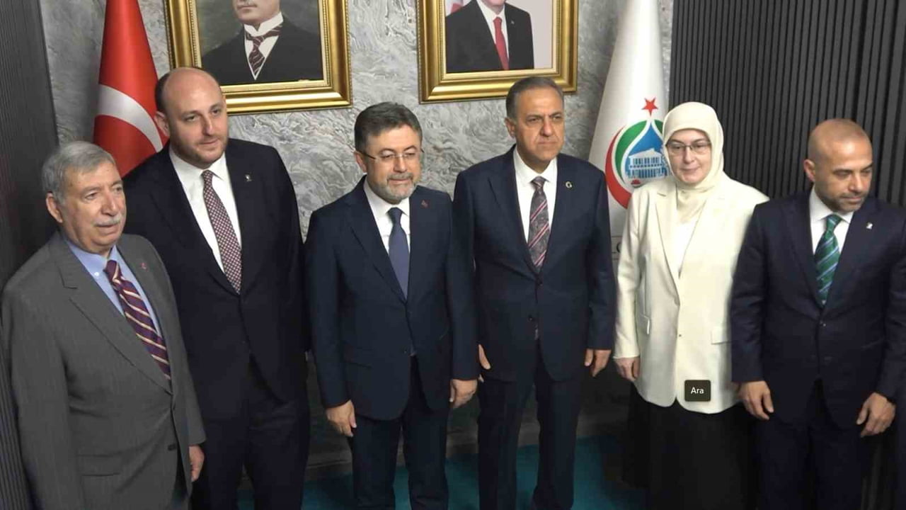 TARIM VE ORMAN BAKANI İBRAHİM YUMAKLI, YALOVA VALİLĞİNİ ZİYARET ETTİ.