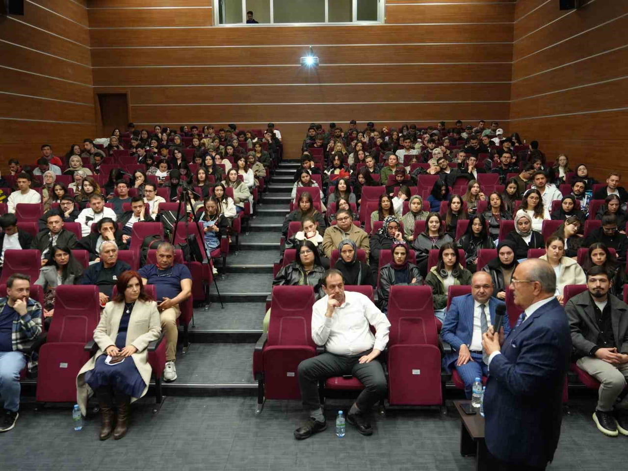 TAŞKÖPRÜ BELEDİYESİ TARAFINDAN YAPAY ZEKA TEKNOLOJİSİYLE HAZIRLATILAN "7 KEMERLİ BİR ZAMAN GEÇİDİ...