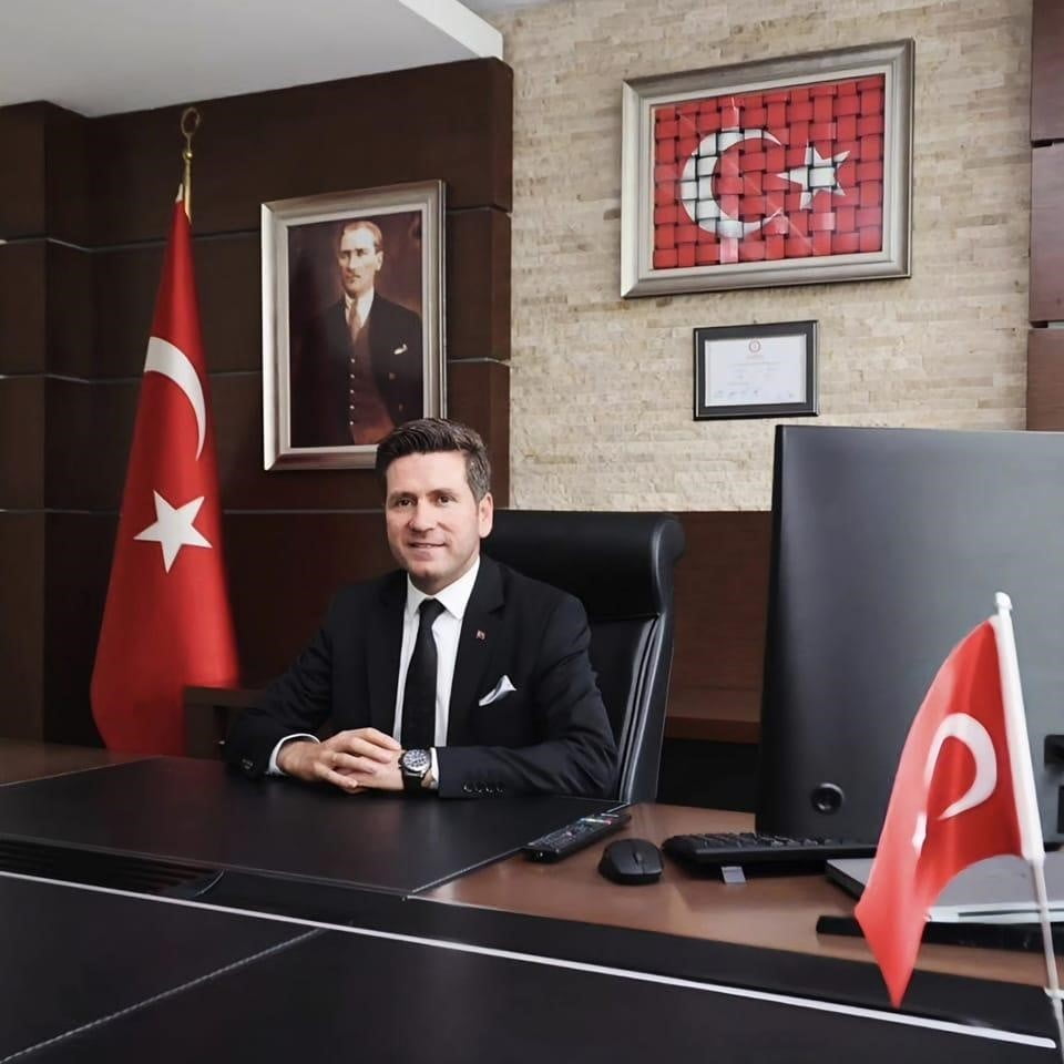 TAVAS BELEDİYE BAŞKANI KADİR TATIK, KURBAN BAYRAMI DOLAYISIYLA YAYIMLADIĞI MESAJDA PAYLAŞMA...