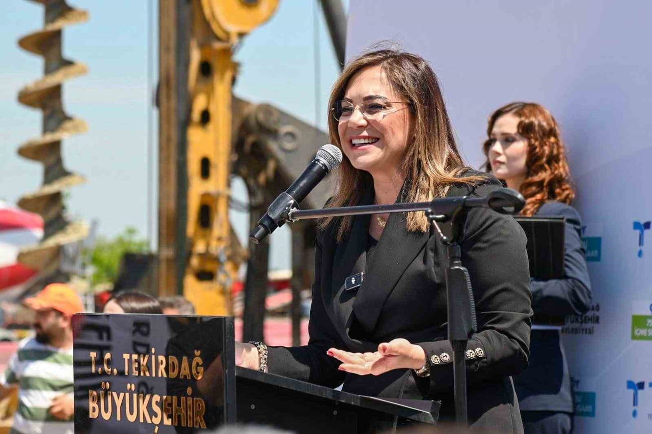 TEKİRDAĞ BÜYÜKŞEHİR BELEDİYE BAŞKANI DR. CANDAN YÜCEER