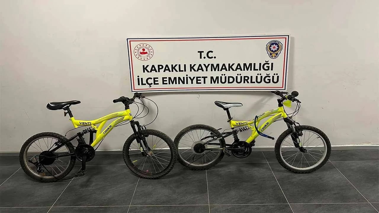 TEKİRDAĞ’IN KAPAKLI İLÇESİNDEKİ İKİ MAHALLEDEN 3 BİSİKLET ÇALAN ÇOCUKLAR POLİS EKİPLERİ TARAFINDAN...