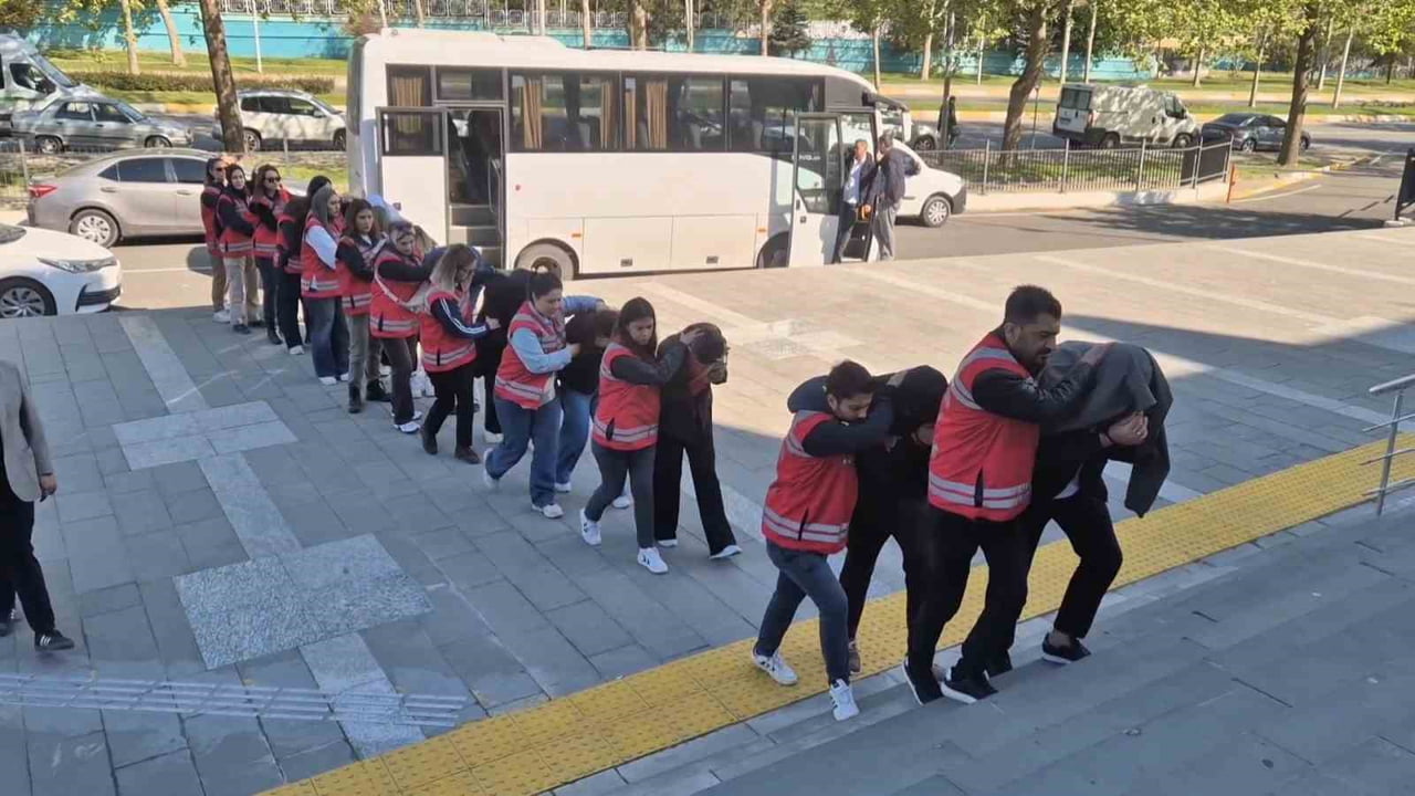 TEKİRDAĞ MERKEZLİ 3 İLDE DÜZENLENEN OPERASYONDA, VATANDAŞLARI CAZİP KAMPANYALARLA GÜZELLİK...