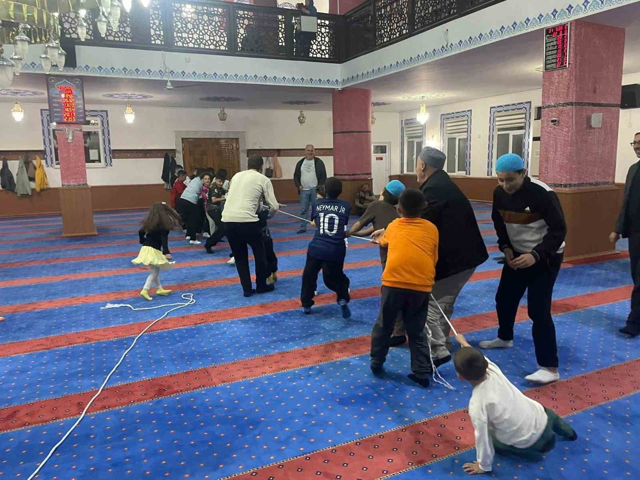 TEPEBAŞI İLÇE MÜFTÜLÜĞÜ ULUÖNDER FATİH CAMİİ’NDE "AİLECEK CAMİDEYİZ" PROGRAMI...