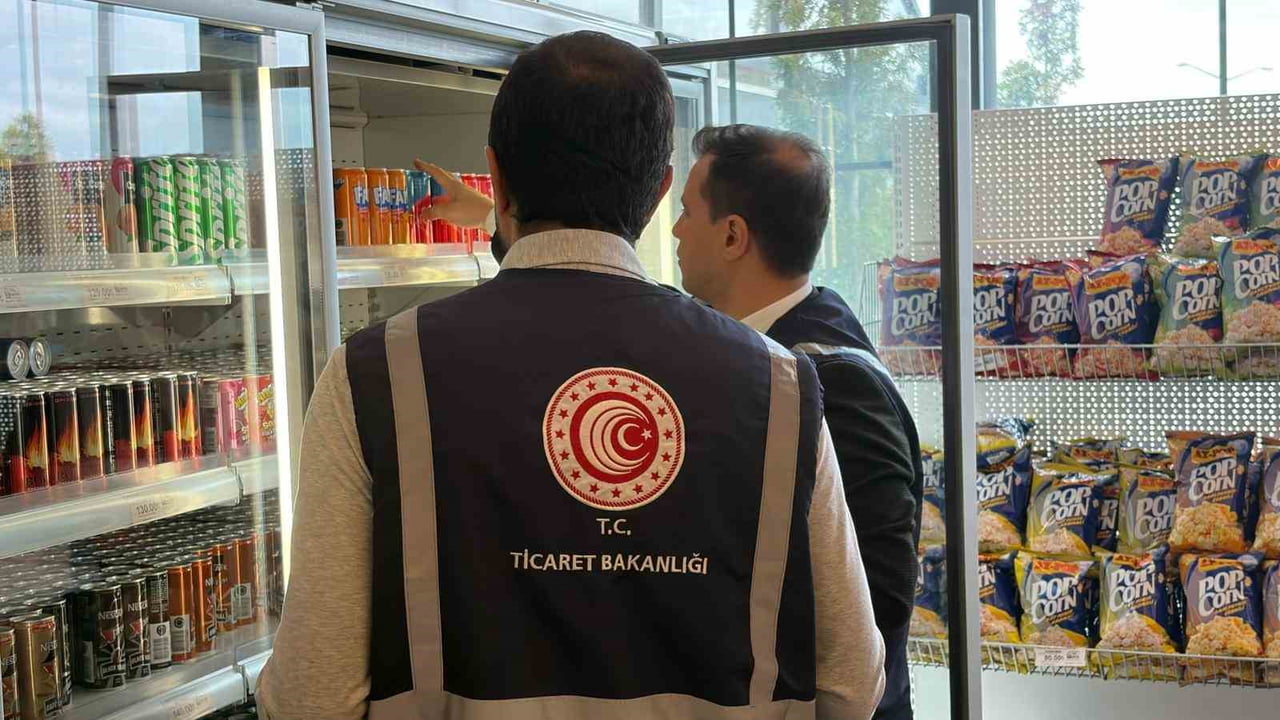 TİCARET BAKANLIĞI'NA BAĞLI EKİPLER, BAŞKENT'TE KURBAN BAYRAMI ÖNCESİ ŞEHİRLER ARASI DİNLENME...