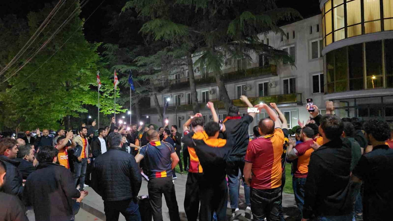TİFLİS (İHA) - GÜRCİSTAN'IN DOĞUSUNDAKİ KVEMO KARTLİ BÖLGESİNİN MARNEULİ KENTİNDE YAŞAYAN BORÇALI...
