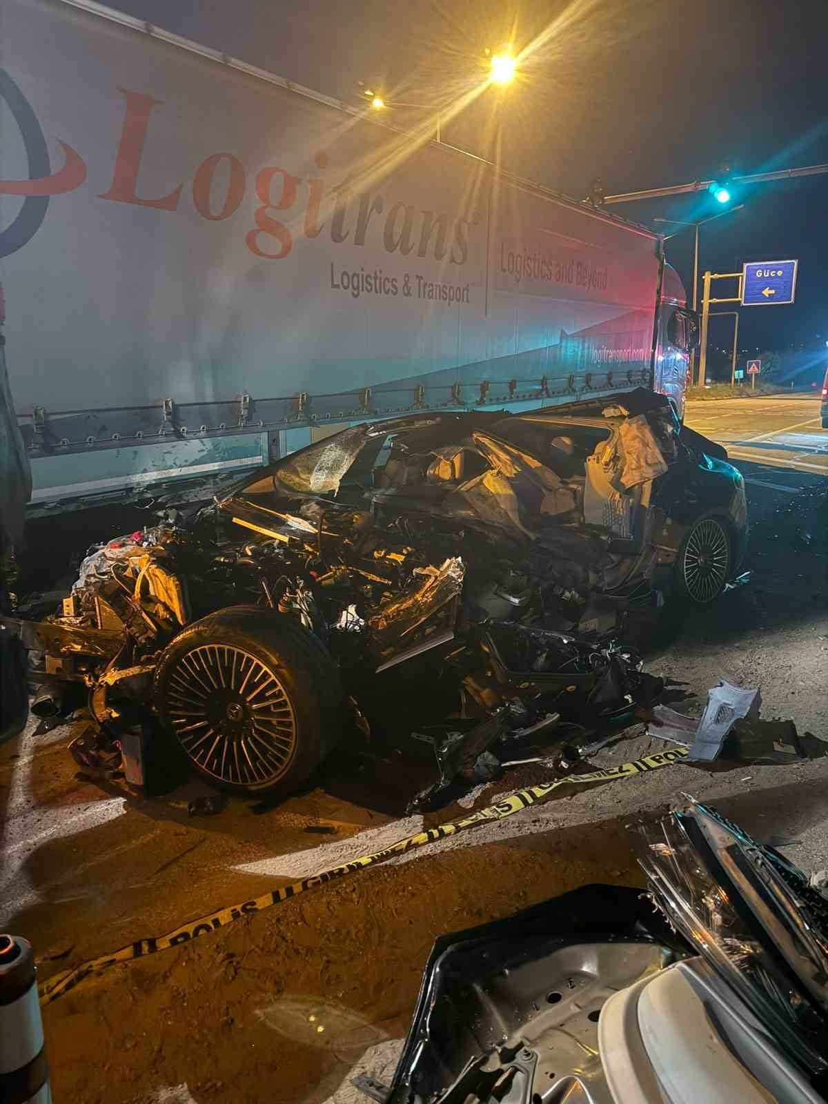 TİREBOLU İLÇESİNDE KARADENİZ SAHİL YOLU'NDA MEYDANA GELEN TRAFİK KAZASINDA 1 KİŞİ HAYATINI...