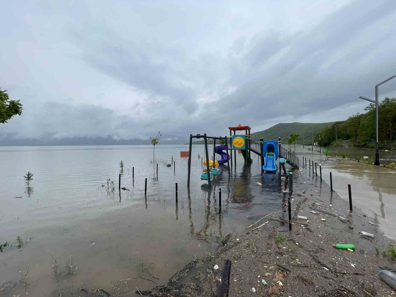 TOKAT’IN ALMUS İLÇESİNDE 3 GÜN ÖNCE TAMAMEN SULAR ALTINDA KALAN ‘MALKAYASI’NIN’ ARDINDAN, AYNI...