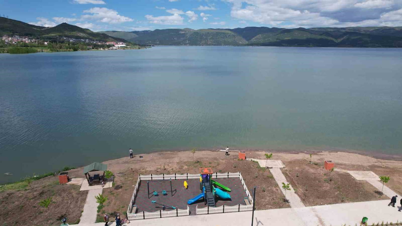 TOKAT’IN ALMUS İLÇESİNDE 3 GÜN ÖNCE TAMAMEN SULAR ALTINDA KALAN ‘MALKAYASI’NIN’ ARDINDAN, AYNI...