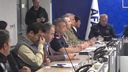 Tokat’ta 15 bin kişi güvenli yerlere tahliye edildi