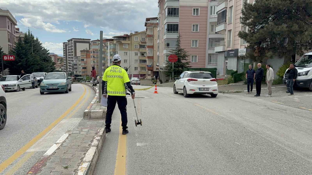 TOKAT’TA ALKOLLÜ SÜRÜCÜNÜN ÇARPTIĞI KADIN AĞIR YARALANDI.