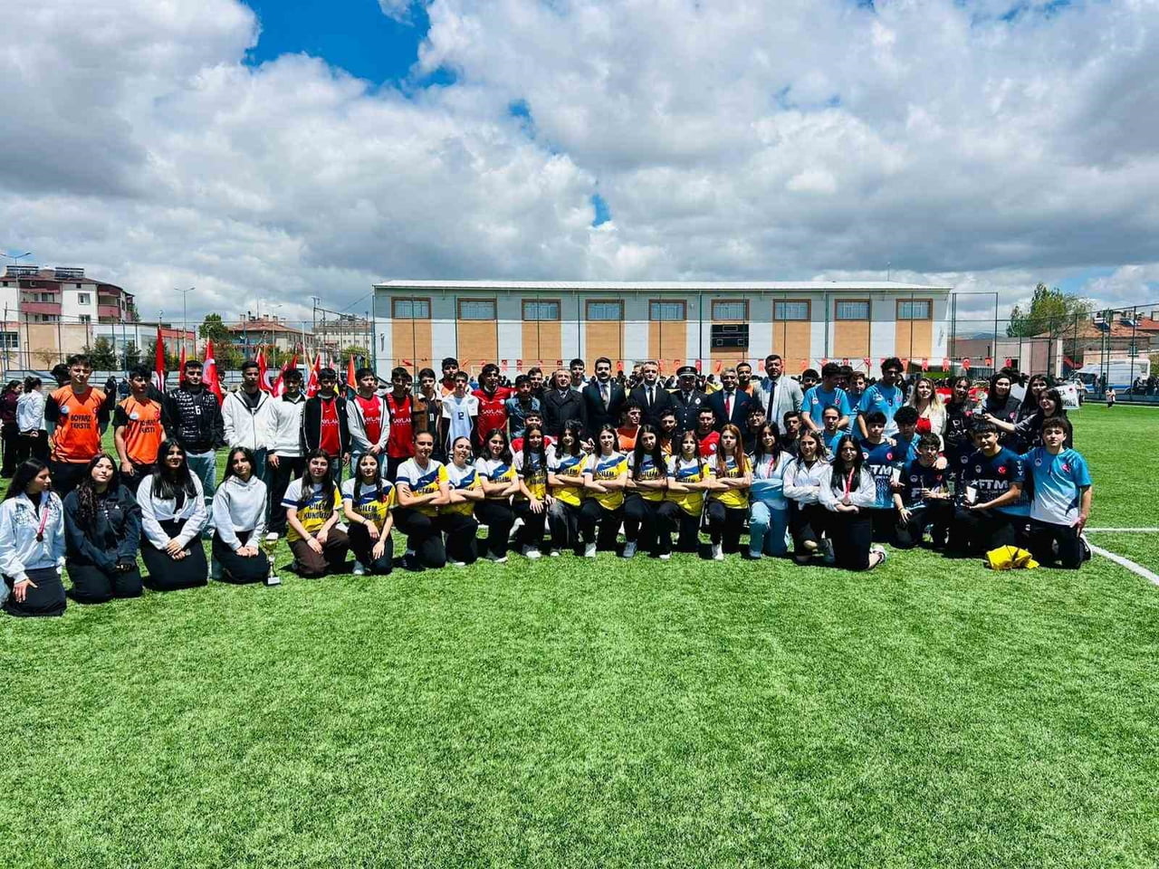 TOMARZA'DA 19 MAYIS ATATÜRK’Ü ANMA, GENÇLİK VE SPOR BAYRAMI’NIN 107. YIL DÖNÜMÜ COŞKUYLA...