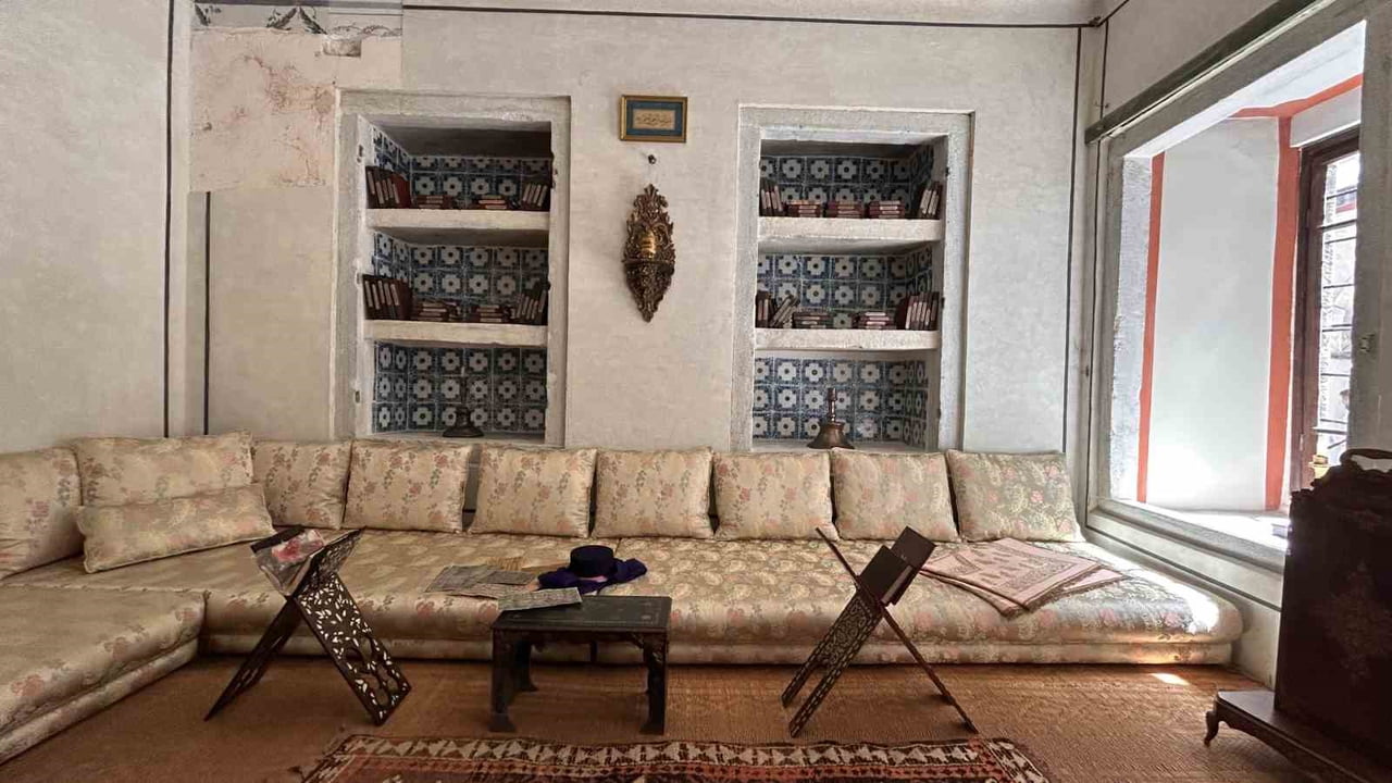 TOPKAPI SARAYI'NIN HAREM BÖLÜMÜ'NDE YER ALAN ‘KADINEFENDİLER VE CARİYELER TAŞLIĞI', MİLLİ SARAYLAR...