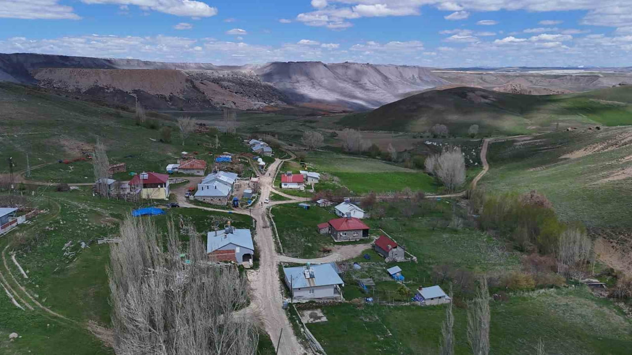 TORKU’NUN İŞTİRAKİ OLDUĞU KONYA ŞEKER TARAFINDAN İŞLETİLEN KANGAL TERMİK SANTRALİ’NE AİT KÜL...