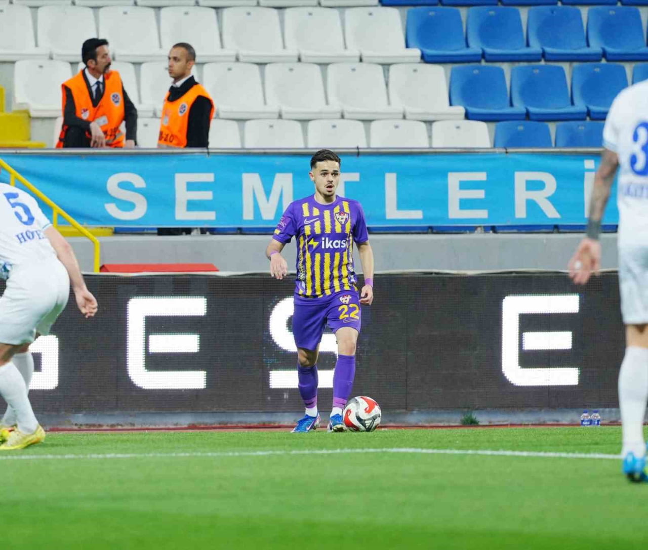 TRENDYOL SÜPER LİG'İN 33. HAFTASINDA EYÜPSPOR, KONUK ETTİĞİ ÇAYKUR RİZESPOR'U 4-0 MAĞLUP...