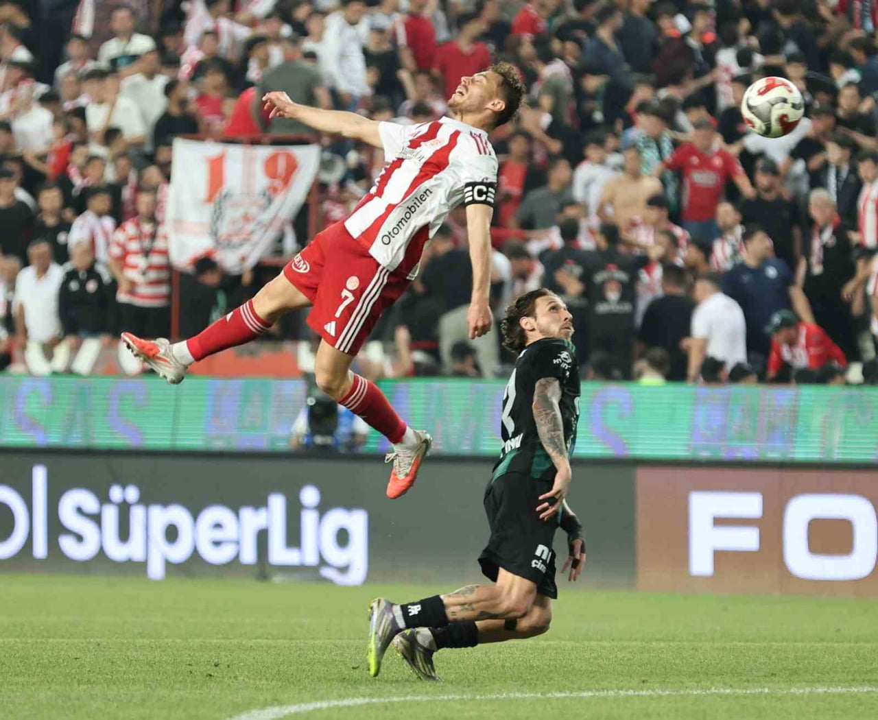 TRENDYOL SÜPER LİG'İN 34. VE SON HAFTASINDA ANTALYASPOR, SAHASINDA KOCAELİSPOR'U 1-0 MAĞLUP...