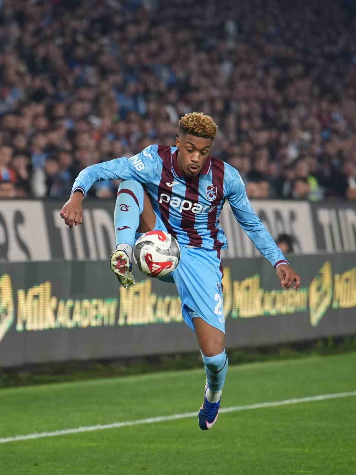 TRENDYOL SÜPER LİG'İN SON HAFTASINDA TRABZONSPOR SAHASINDA GENÇLERBİRLİĞİ'NE 3-0 MAĞLUP...