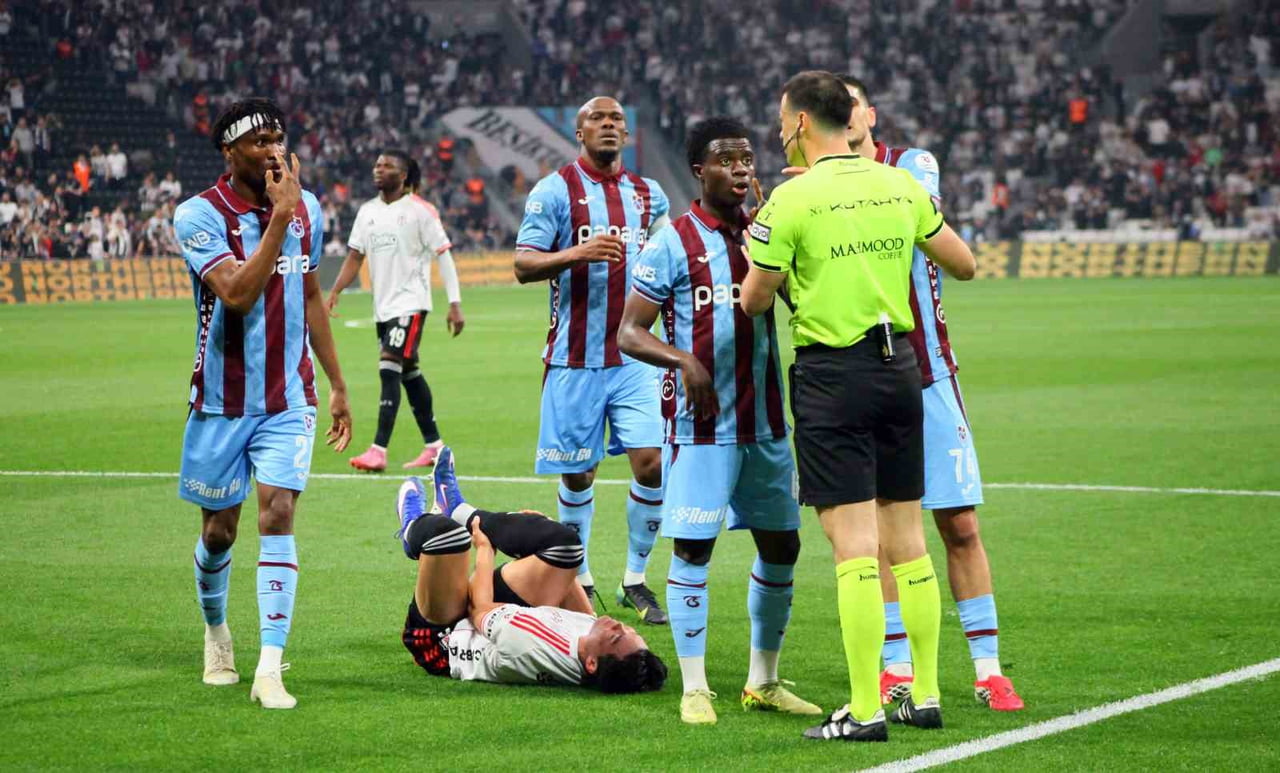 TRENDYOL SÜPER LİG’İN 33. HAFTASINDA BEŞİKTAŞ, SAHASINDA TRABZONSPOR İLE KARŞILAŞIYOR. MÜSABAKANIN...