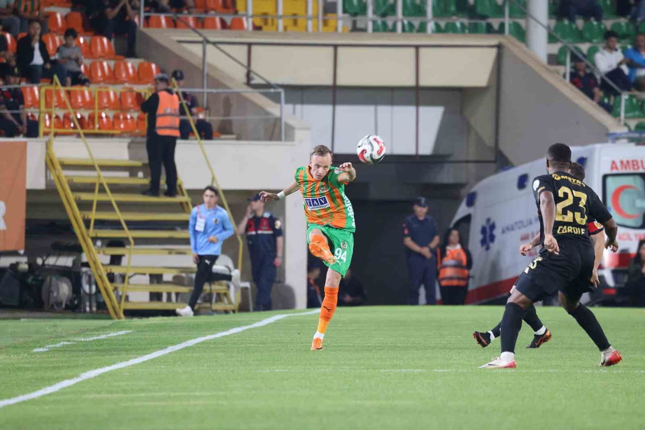 TRENDYOL SÜPER LİG’İN 33. HAFTASINDA CORENDON ALANYASPOR, SAHASINDA KAYSERİSPOR'U 3-1 MAĞLUP...
