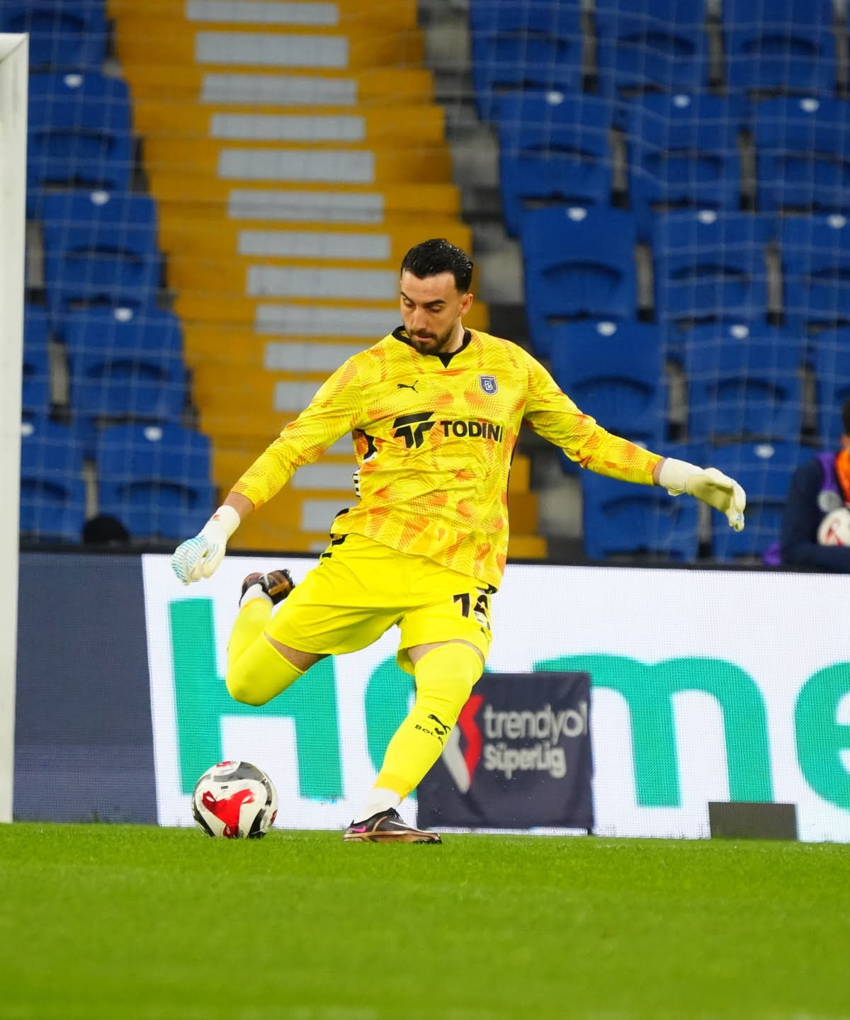 TRENDYOL SÜPER LİG’İN 33. HAFTASINDA RAMS BAŞAKŞEHİR, SAHASINDA KARŞILAŞTIĞI SAMSUNSPOR’U 3-0...