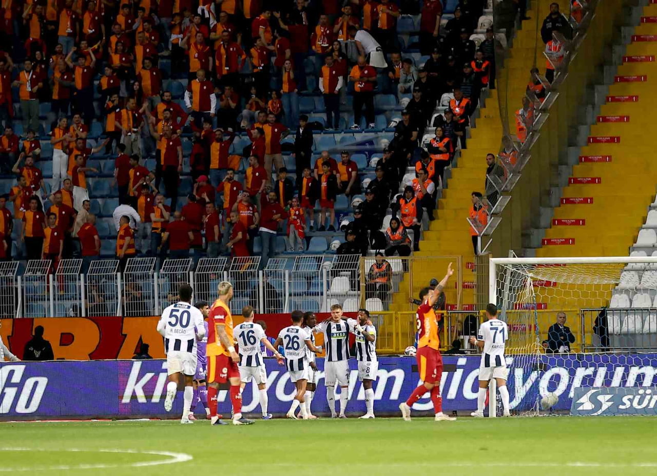 TRENDYOL SÜPER LİG’İN 34. VE SON HAFTASINDA GALATASARAY, DEPLASMANDA KASIMPAŞA İLE KARŞILAŞIYOR....