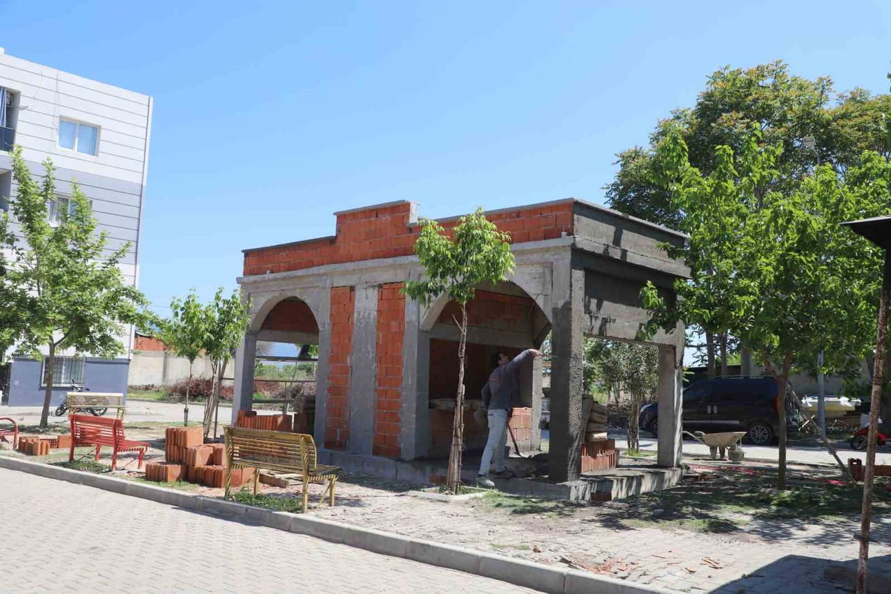 TURGUTLU BELEDİYESİ FEN İŞLERİ MÜDÜRLÜĞÜ EKİPLERİ, VATANDAŞLARIN İHTİYAÇLARINA YÖNELİK...