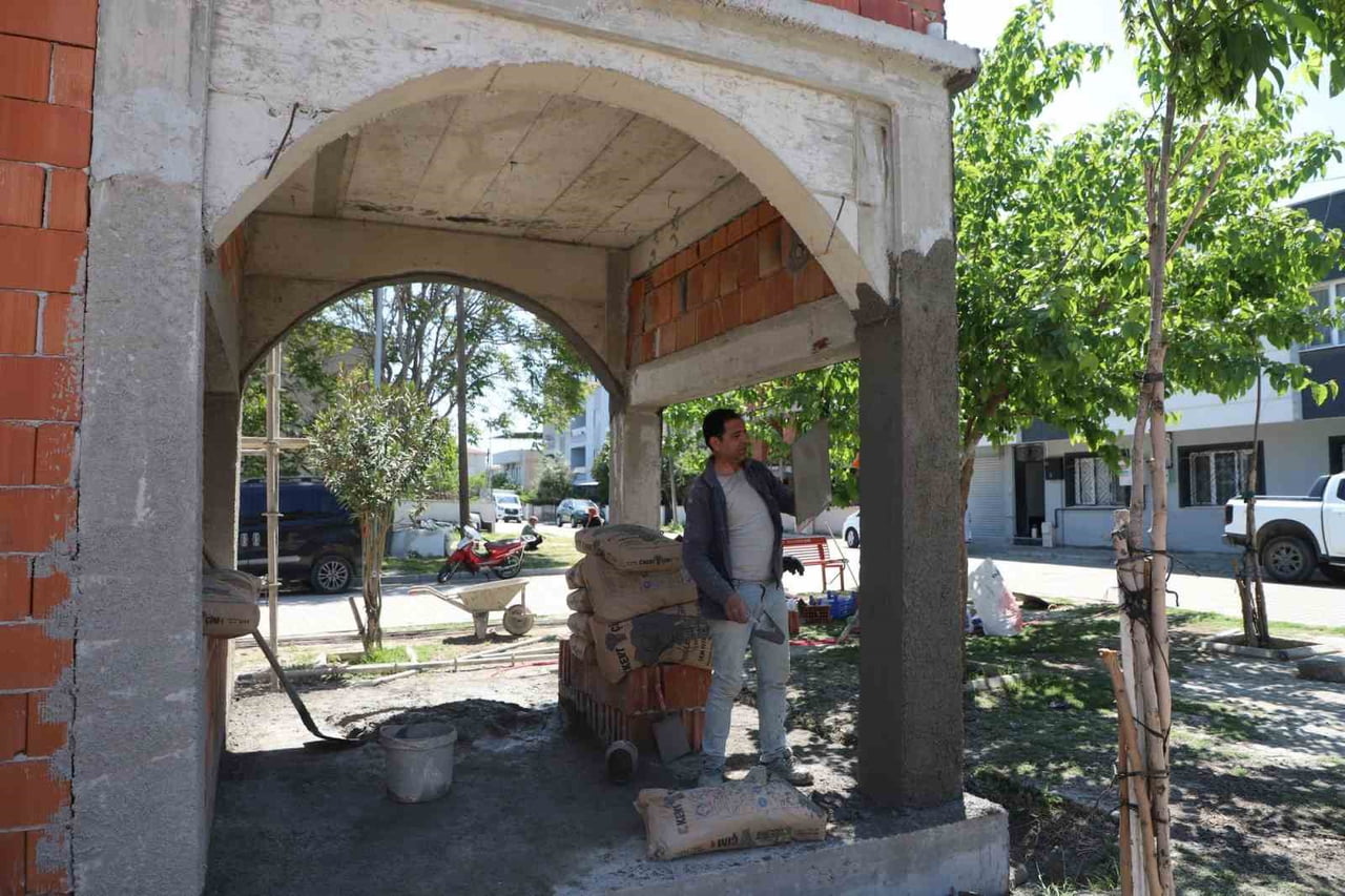 TURGUTLU BELEDİYESİ FEN İŞLERİ MÜDÜRLÜĞÜ EKİPLERİ, VATANDAŞLARIN İHTİYAÇLARINA YÖNELİK...
