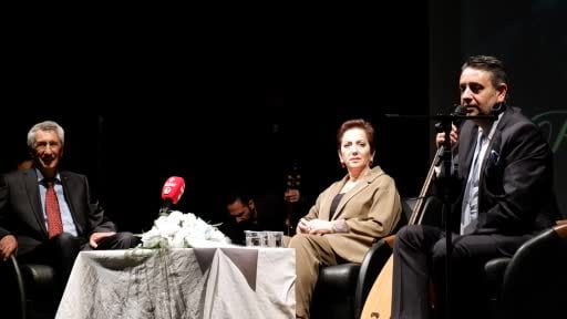 Türk halk müziğinin unutulmaz sesi Mükerrem Kemertaş’a memleketi Erzurum'da vefa gecesi