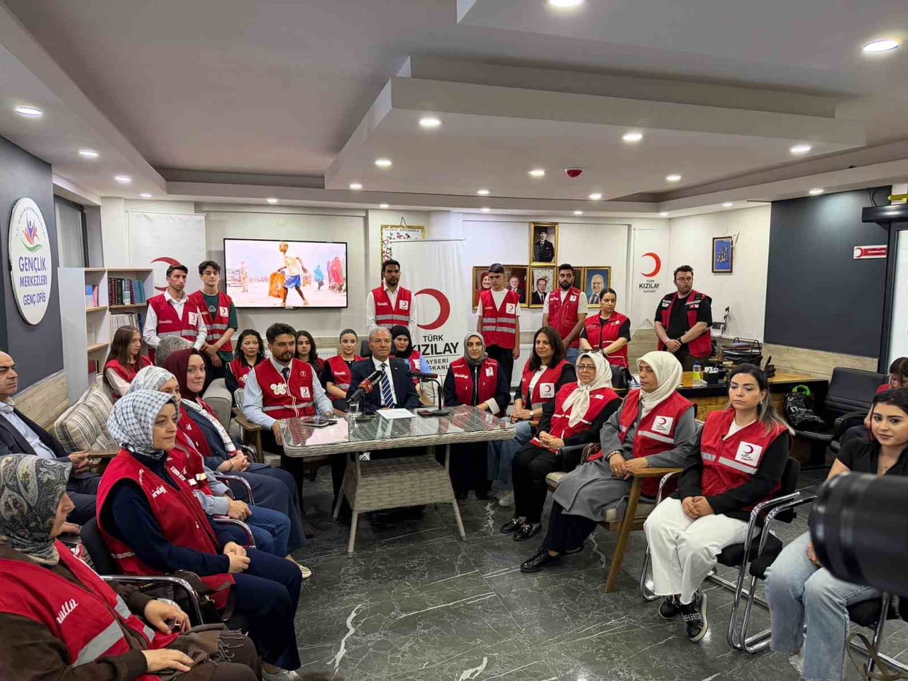 TÜRK KIZILAY KAYSERİ İL MERKEZİ BAŞKANI CAFER BEYDİLLİ, TÜRK KIZILAY’A İLİŞKİN KAMUOYUNA YANSIYAN...