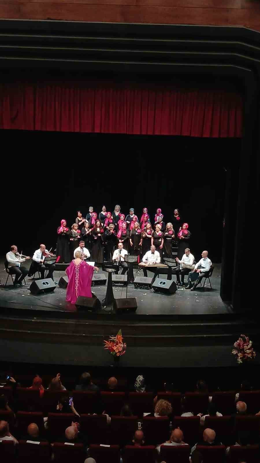 TÜRKİYE'DE İLK DEFA BURSA'DA GÖNÜLLÜ ŞEF DR. AYSEL GÜREL TARAFINDAN KURULAN, OTİZMLİ ÇOCUKLARIN...