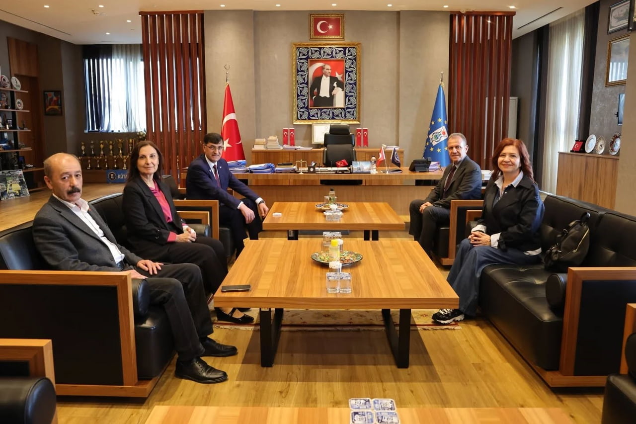 TÜRKİYE BELEDİYELER BİRLİĞİ (TBB) VE MERSİN BÜYÜKŞEHİR BELEDİYE BAŞKANI VAHAP SEÇER, KÜTAHYA...