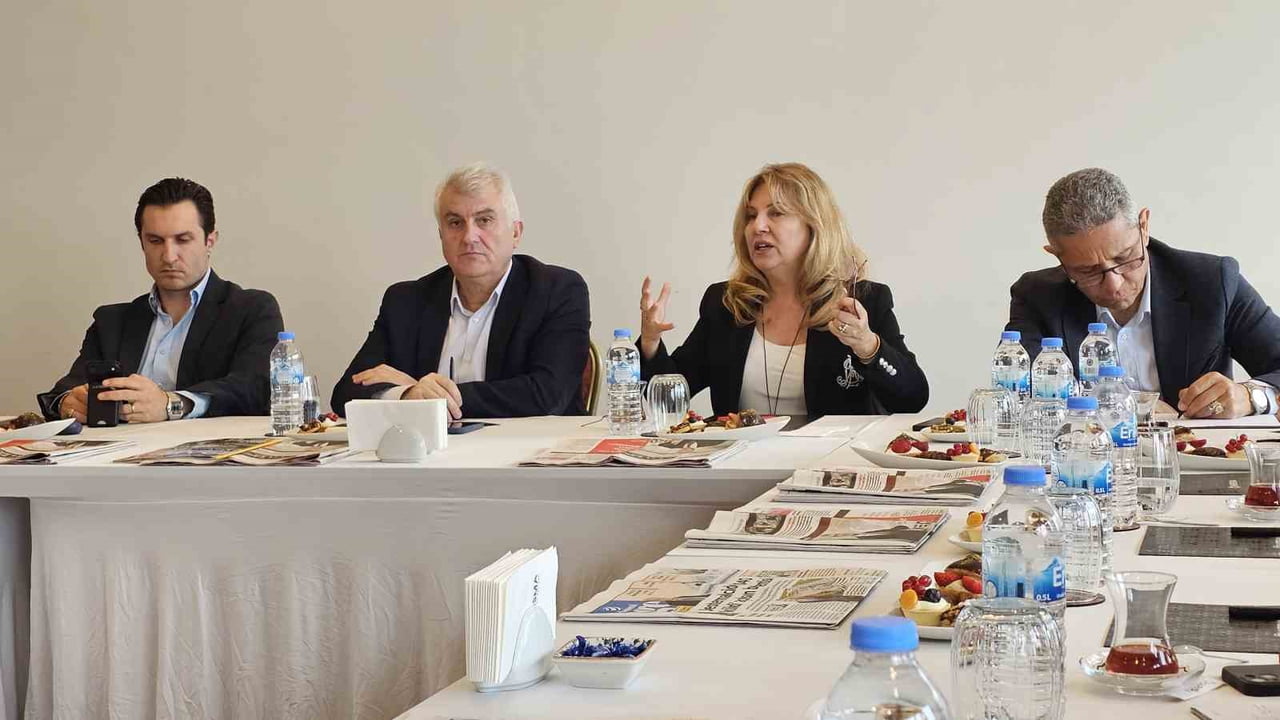 TÜRKİYE’DEKİ JEOTERMAL YATIRIMCILARINI ÇATISI ALTINDA BULUŞTURAN JEOTERMAL ENERJİ DERNEĞİ’NİN...