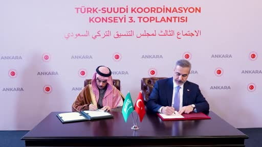Türkiye ile Suudi Arabistan arasında diplomatik ve hususi pasaportlara vize muafiyeti anlaşması...