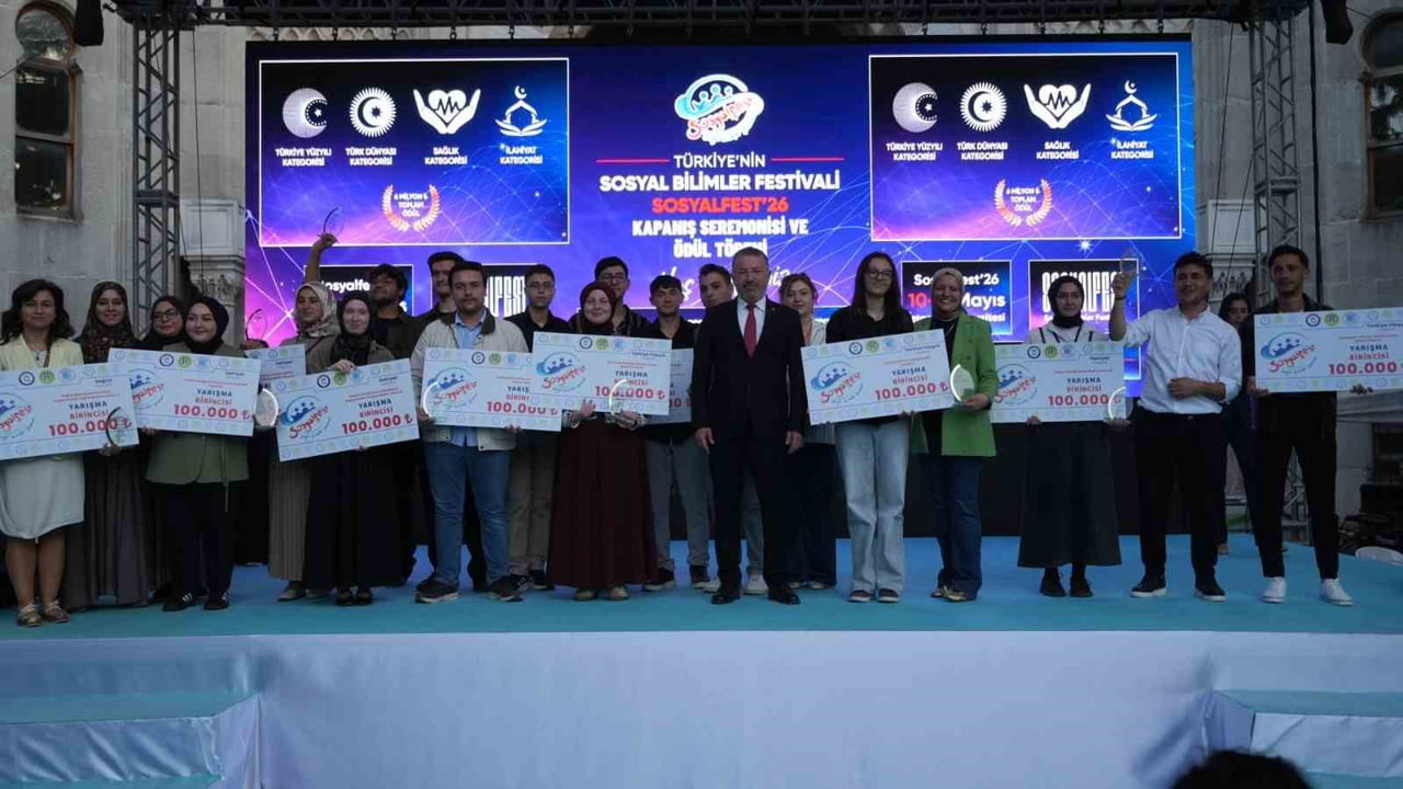 TÜRKİYE’NİN İLK ULUSAL VE ULUSLARARASI SOSYAL BİLİMLER FESTİVALİ SOSYALFEST 2026’DA ERZURUMLU LİSE...