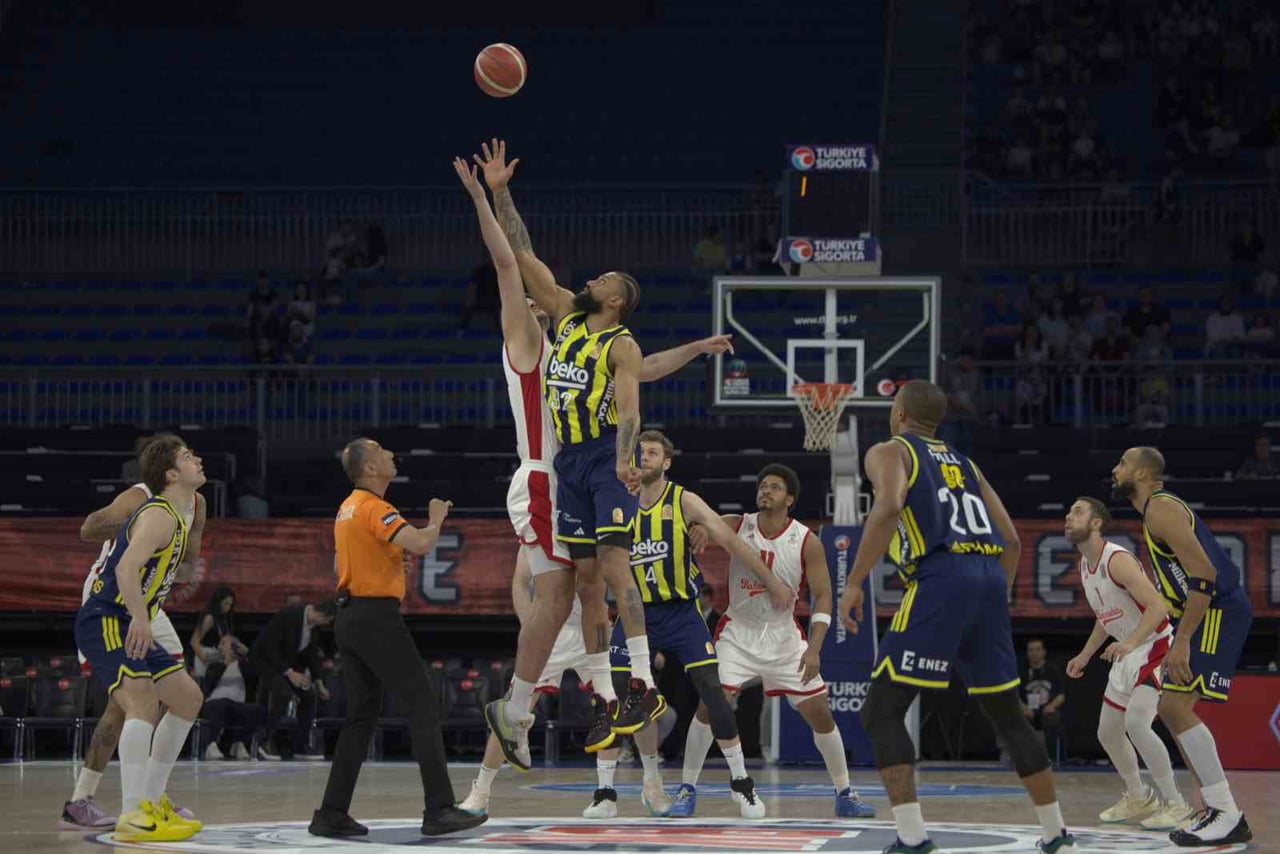 TÜRKİYE SİGORTA BASKETBOL SÜPER LİG'İN 30. VE SON HAFTA MAÇINDA FENERBAHÇE BEKO, DEPLASMANDA...