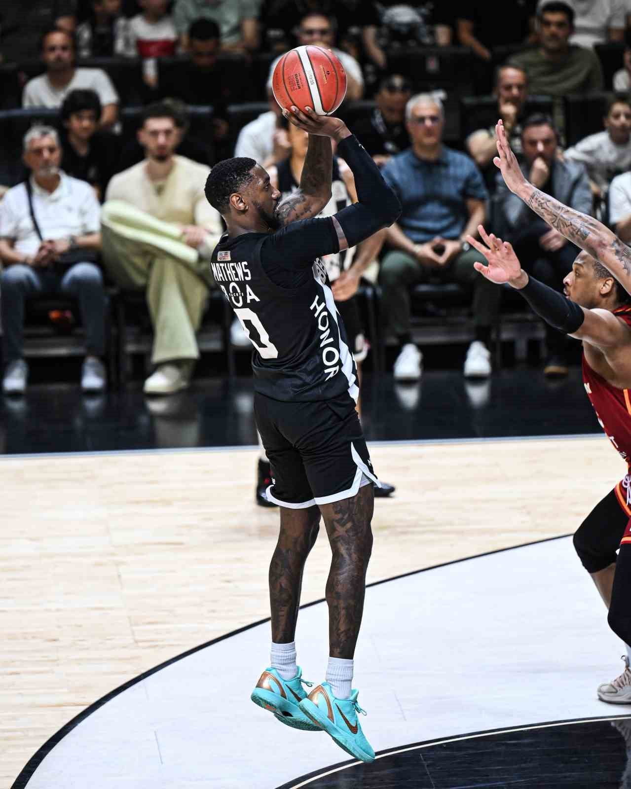 TÜRKİYE SİGORTA BASKETBOL SÜPER LİGİ PLAY-OFF ÇEYREK FİNAL İLK MAÇINDA BEŞİKTAŞ, EVİNDE...