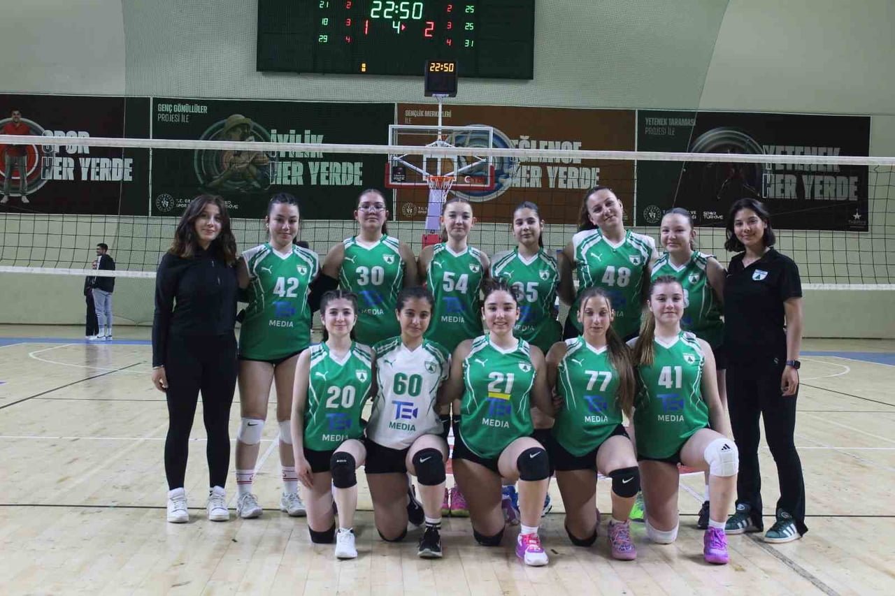 TÜRKİYE VOLEYBOL FEDERASYONU KÜÇÜK KIZLAR GELİŞİM LİGİ’NDE MÜCADELE EDEN MUĞLASPOR VOLEYBOL...